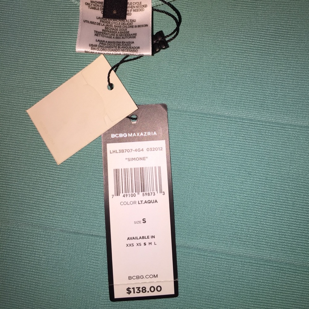 Never worn still has tags - Picture 4 of 5